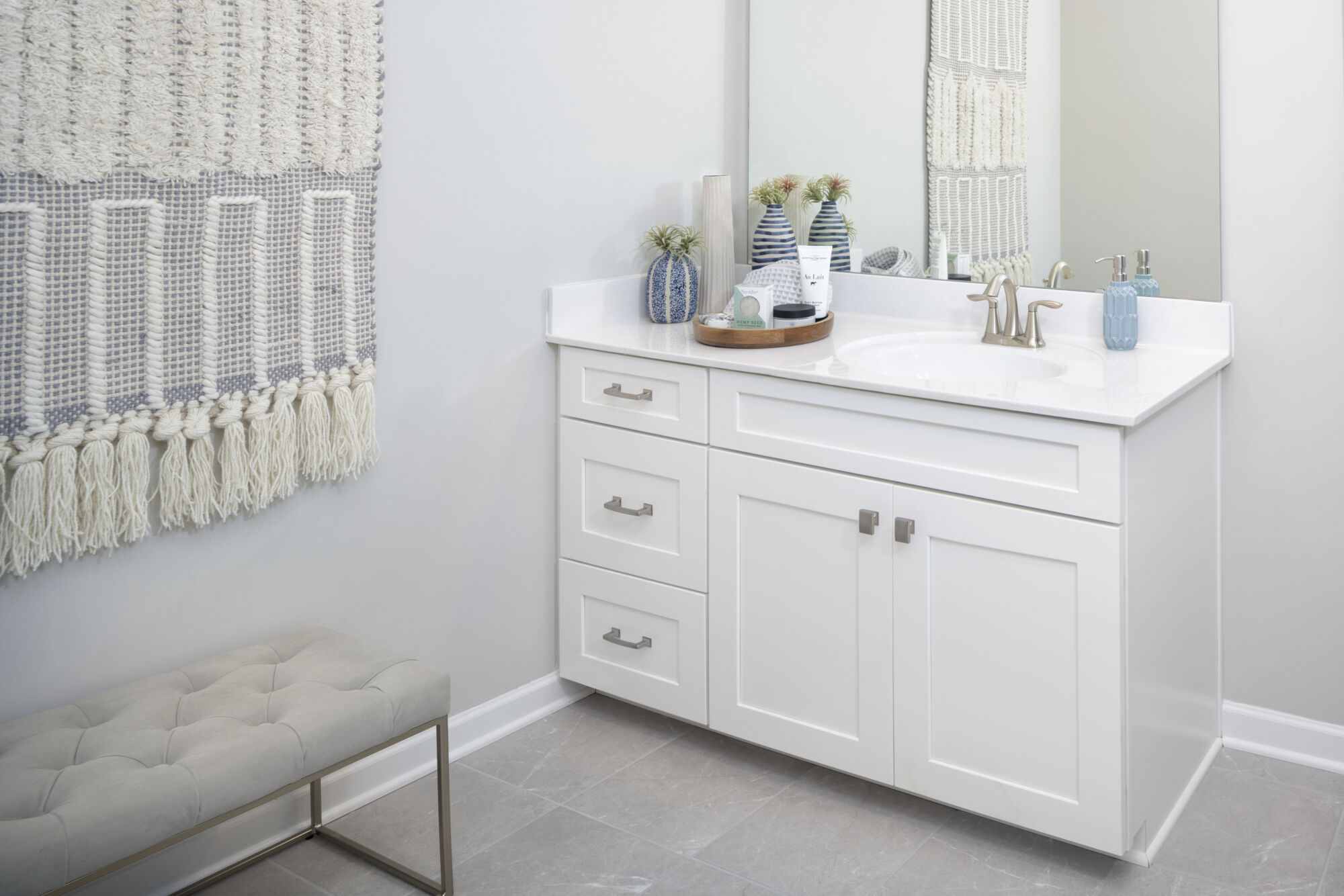 Photo representation of the Martin plan. Colors, finishes and options will vary.