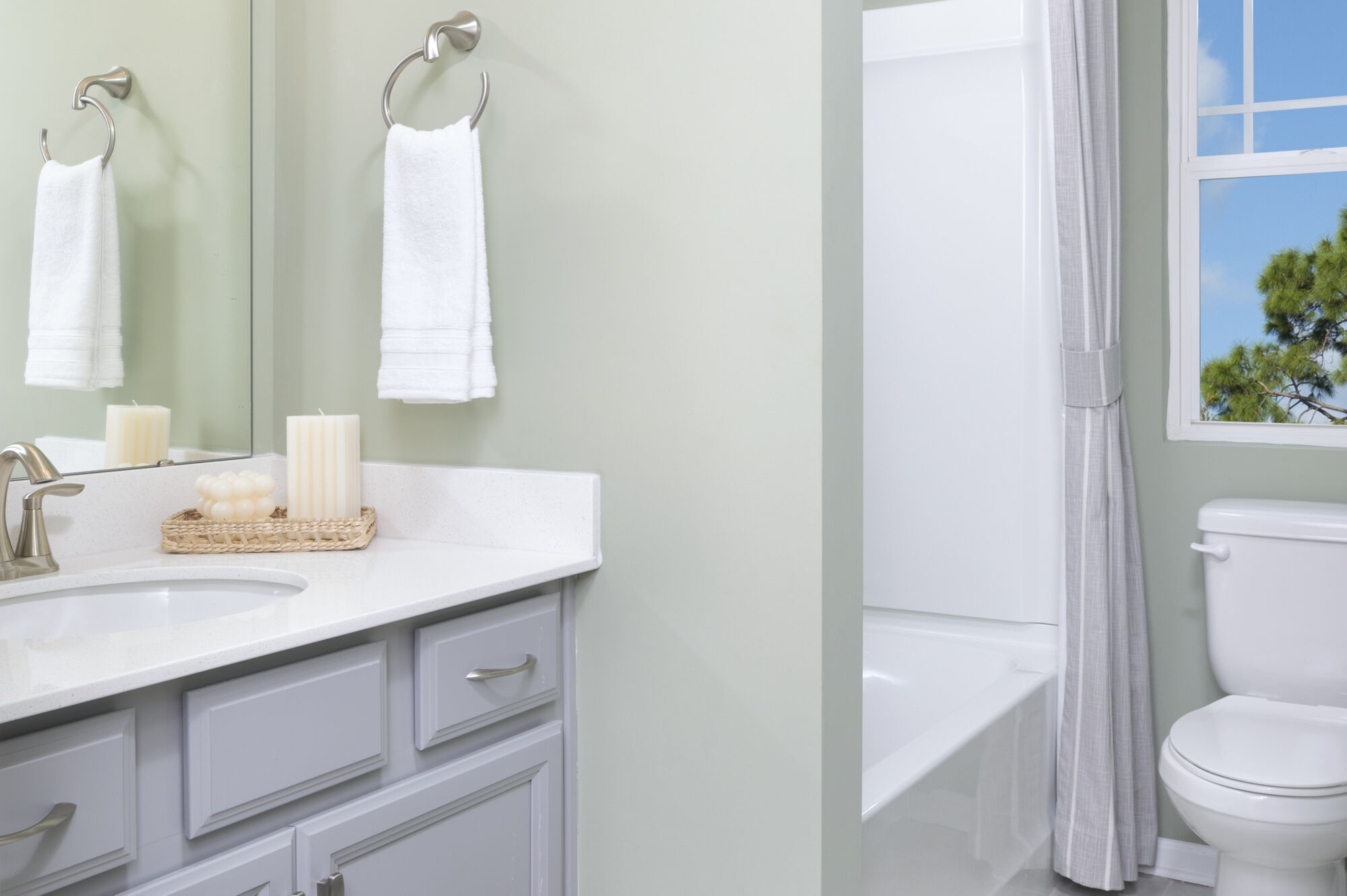 Photo representation of the Briana plan. Colors, finishes and options will vary.