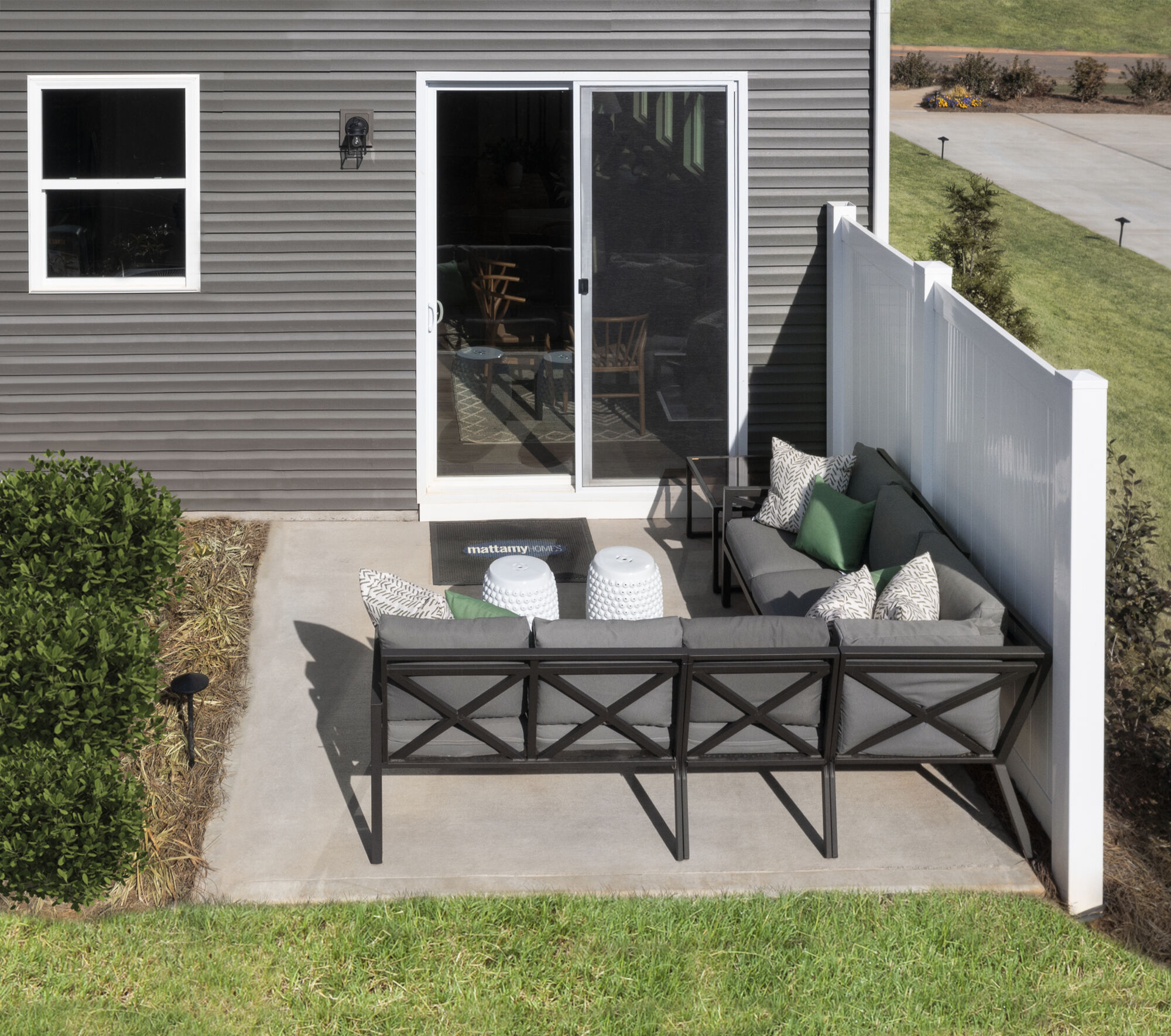 Photo representation of the Briana plan. Colors, finishes and options will vary.