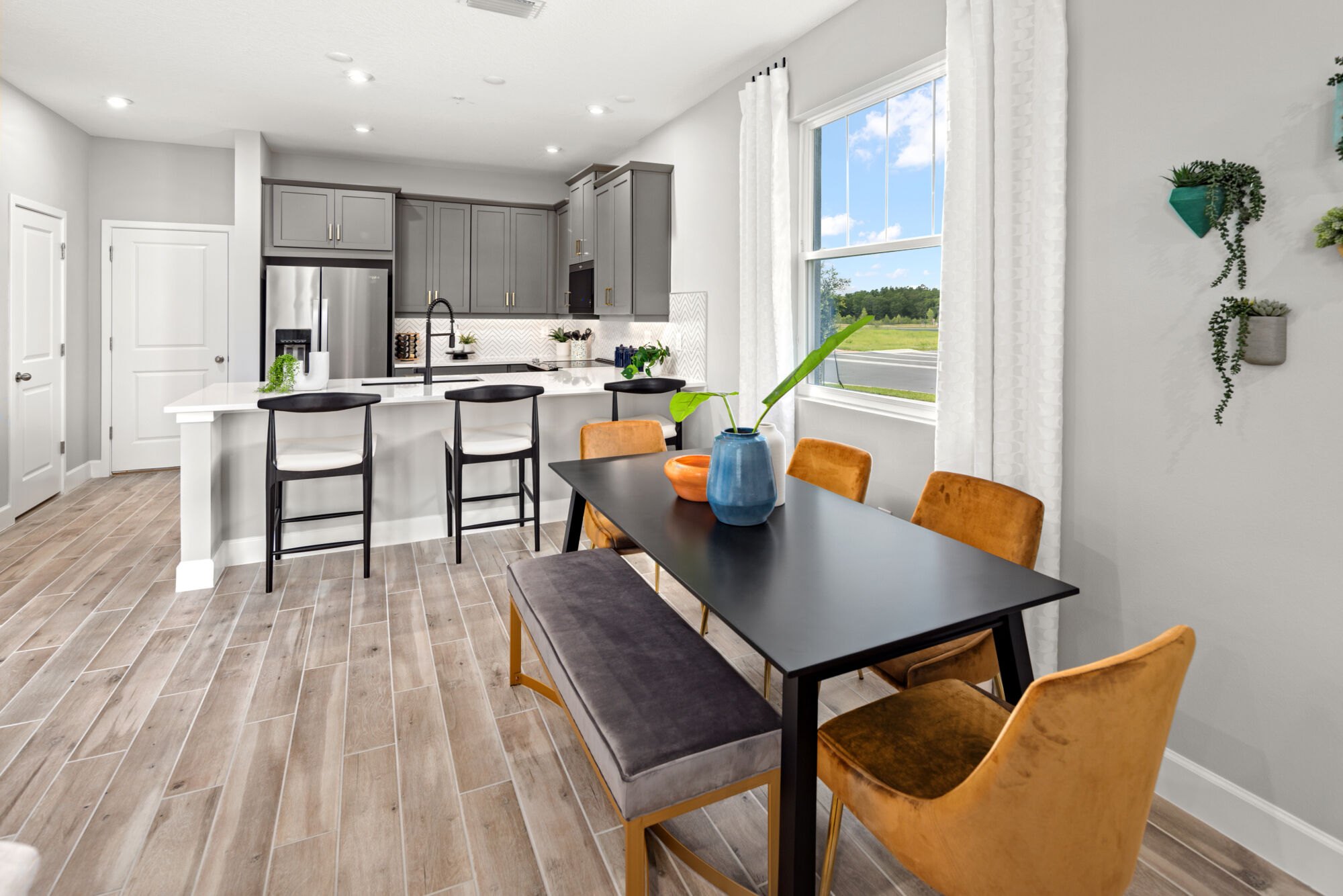 MODEL PHOTOGRAPHY - Dining Room