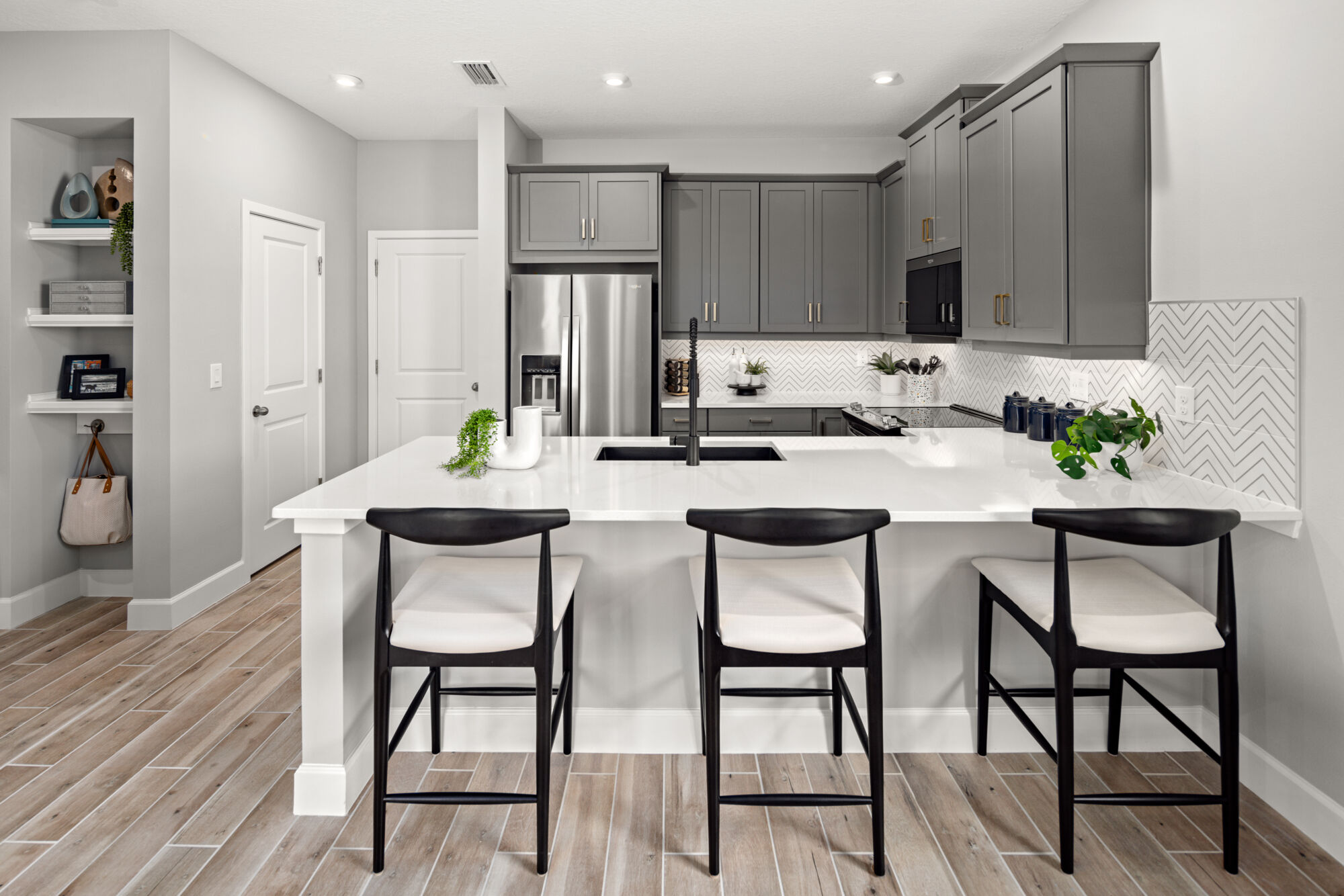 MODEL PHOTOGRAPHY - Kitchen