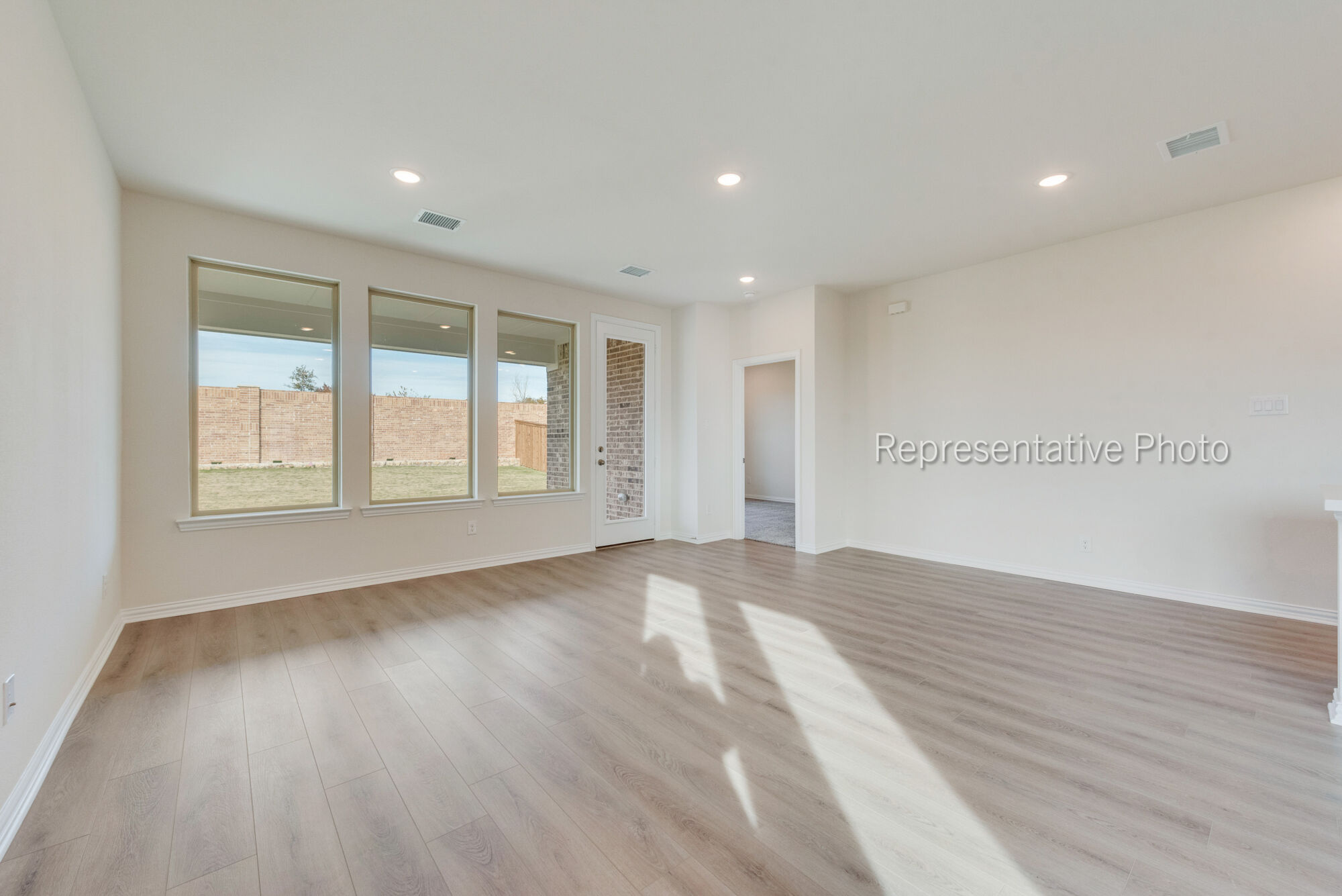 Photo representation of the Bonhill plan. Colors, finishes and options will vary.