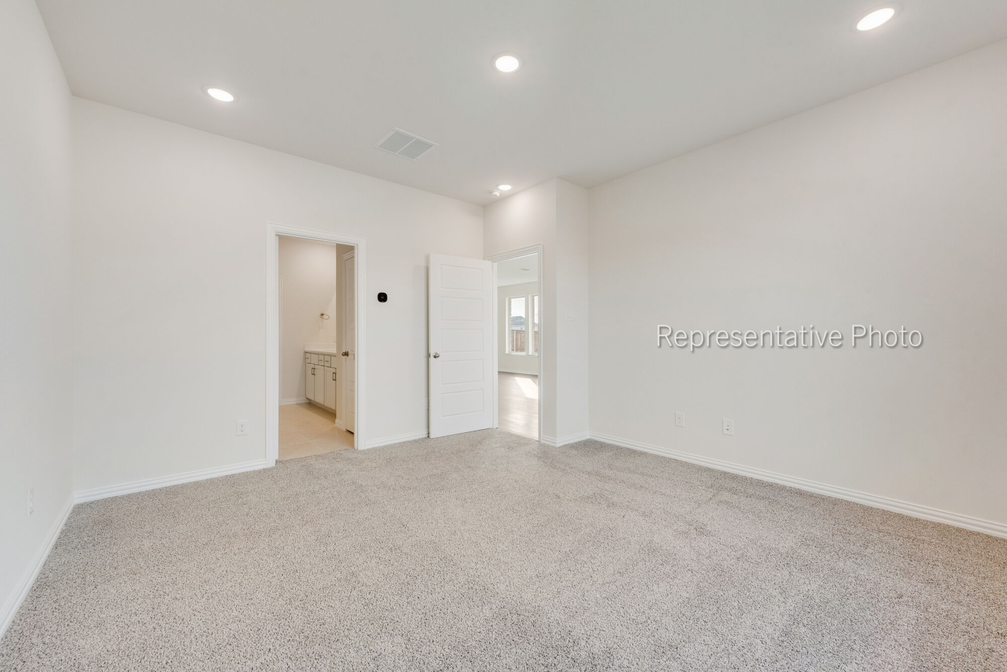 Photo representation of the Bonhill plan. Colors, finishes and options will vary.