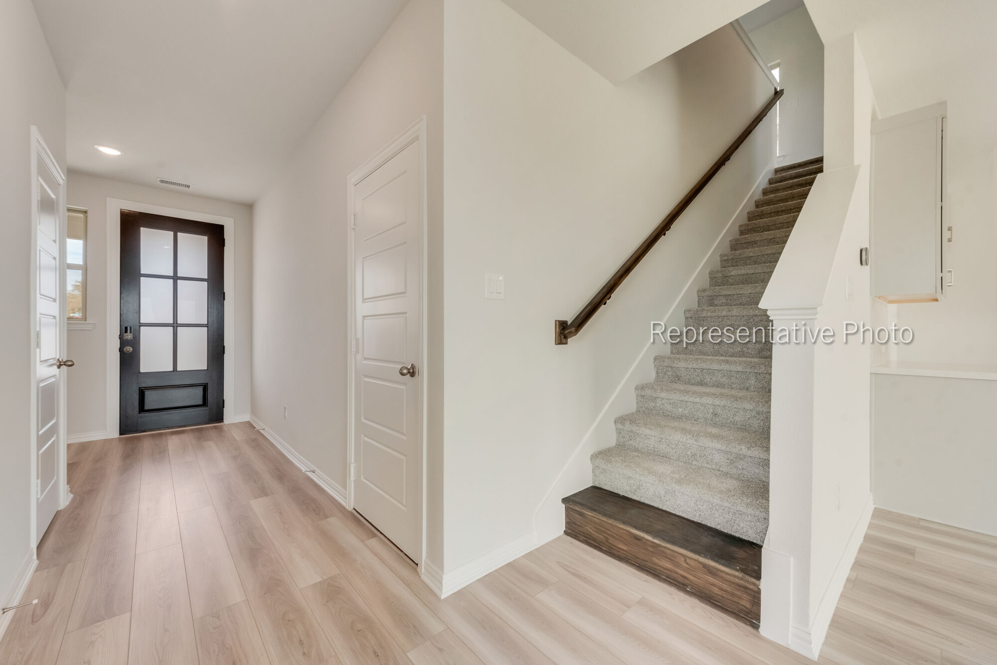 Photo representation of the Gifford plan. Colors, finishes and options will vary.