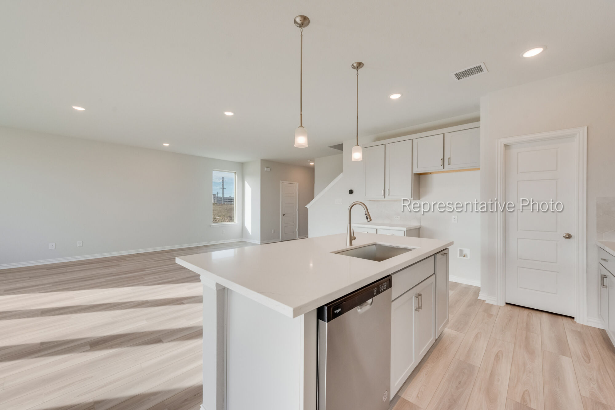 Photo representation of the Gifford plan. Colors, finishes and options will vary.