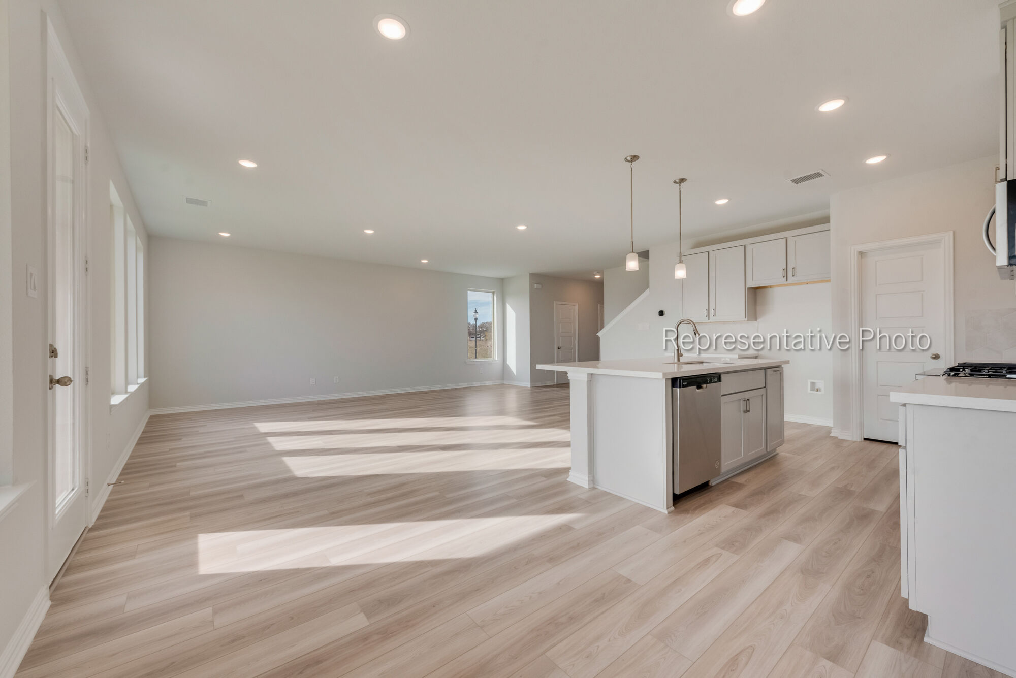 Photo representation of the Gifford plan. Colors, finishes and options will vary.