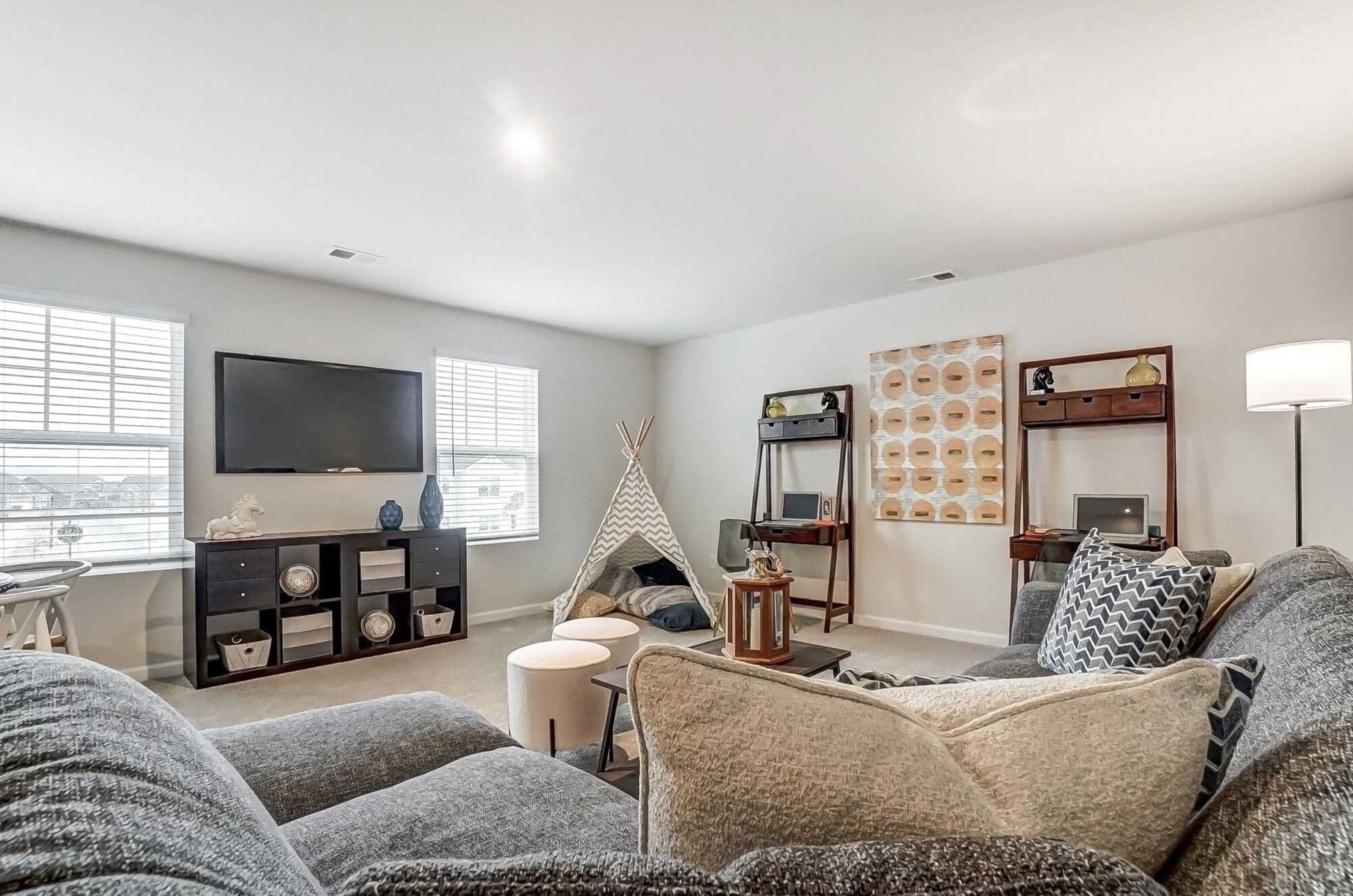 Photo representation of the Eldorado plan. Colors, finishes and options will vary.